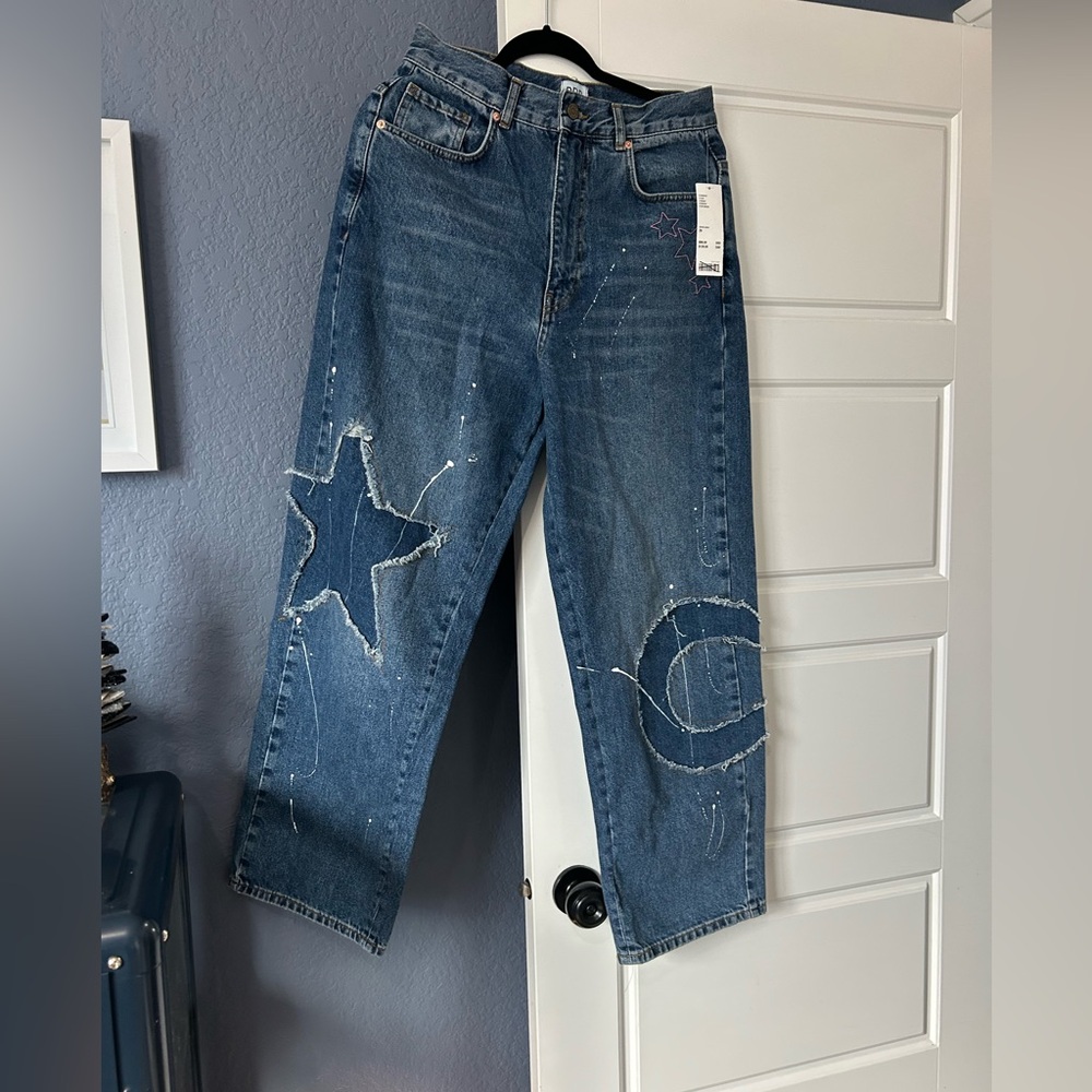 NWT Urban Outfitters BDG Skylar Celestial Star Moon Patch Wide Leg Jeans 29